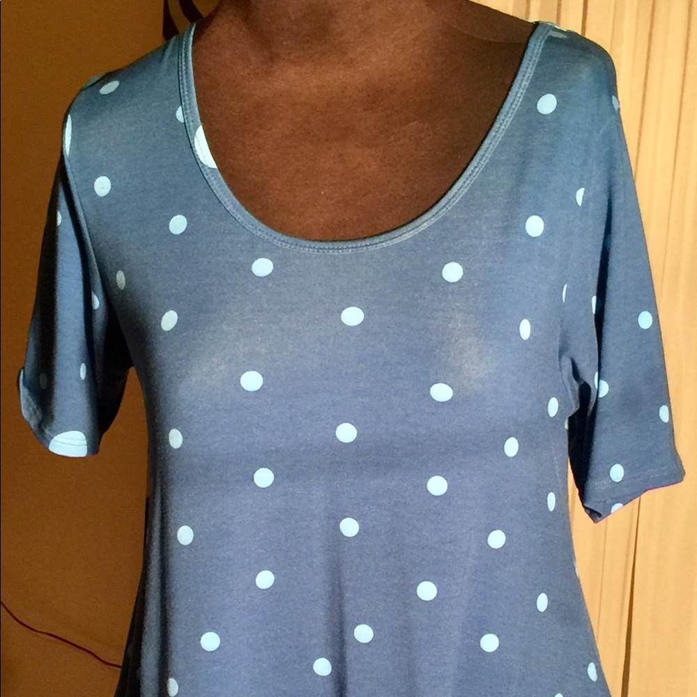 🎊 NWOT LulaRoe Blue Perfect T 🎊
